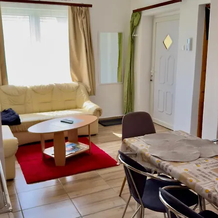 Eletviraga Vendeghaz * Balvanyos